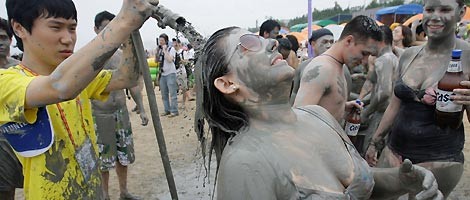 002-mudfestival.jpg